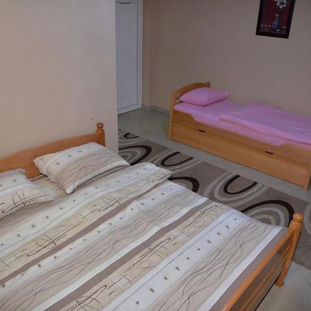 As Club Bed and Breakfast Beograd Eksteriør billede